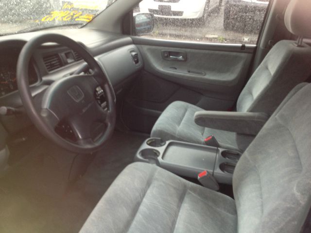 Honda Odyssey 2001 photo 5