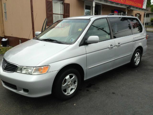 Honda Odyssey 2001 photo 3