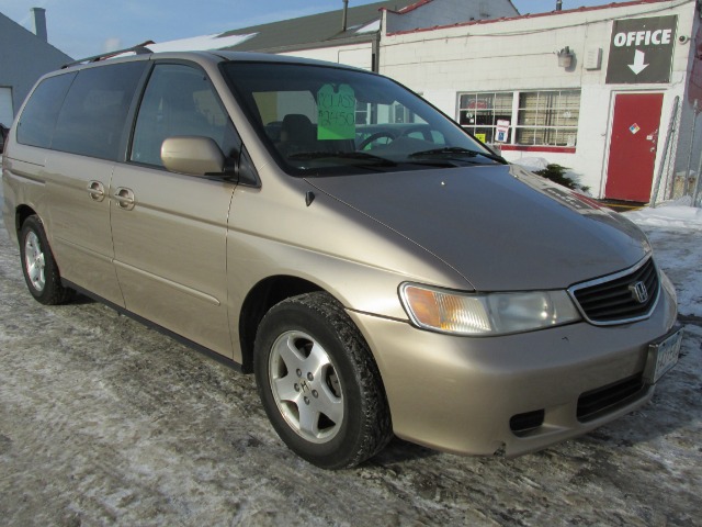 Honda Odyssey 2001 photo 2