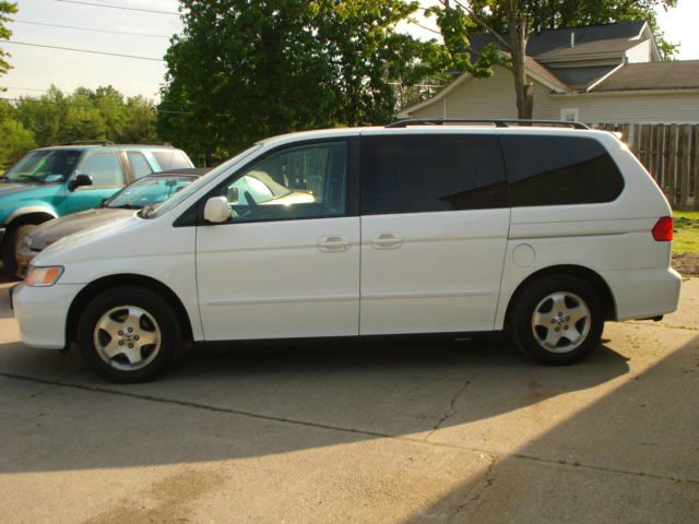 Honda Odyssey 2001 photo 1