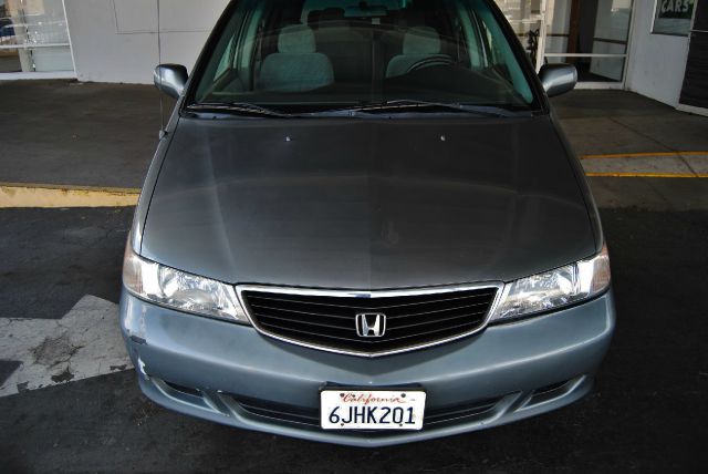 Honda Odyssey 2001 photo 3