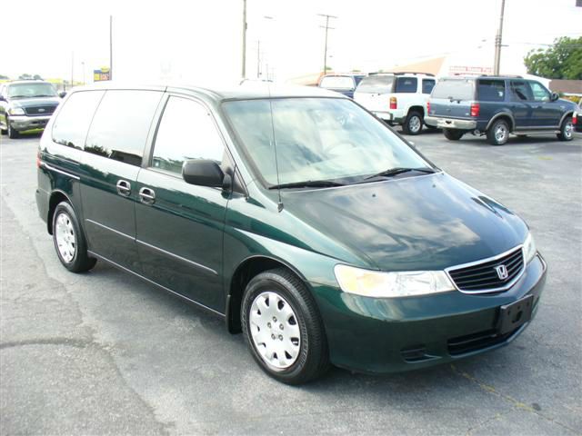 Honda Odyssey 2001 photo 2