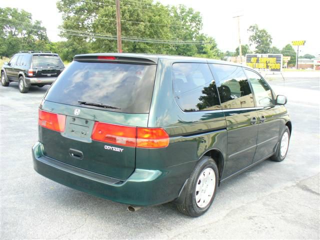 Honda Odyssey 2001 photo 3