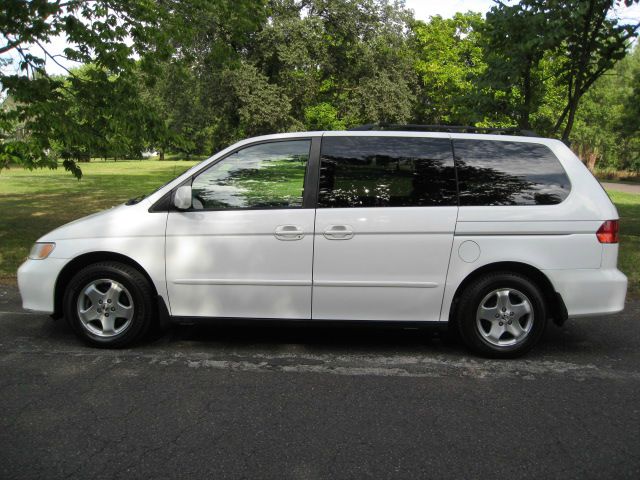 Honda Odyssey 2001 photo 3