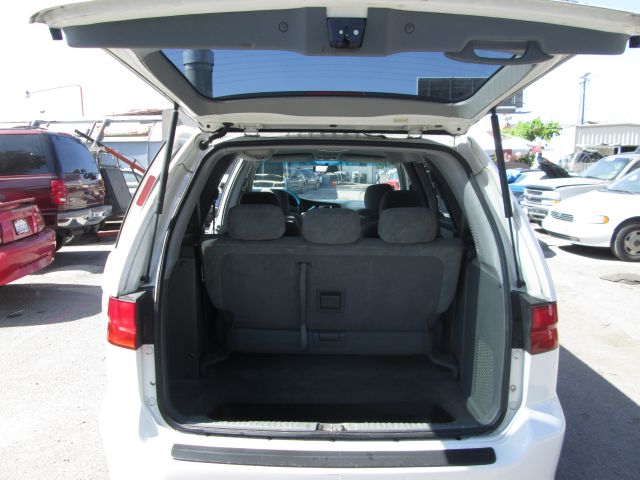 Honda Odyssey 2001 photo 9