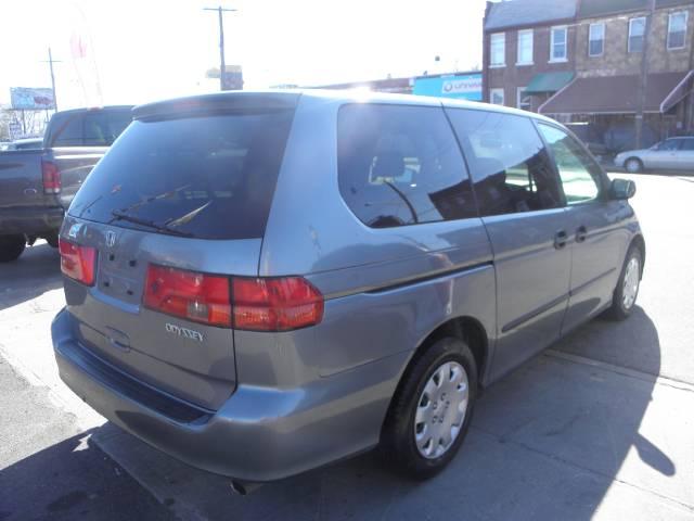 Honda Odyssey 2001 photo 2