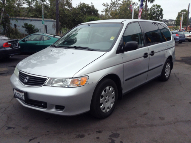 Honda Odyssey 2001 photo 4