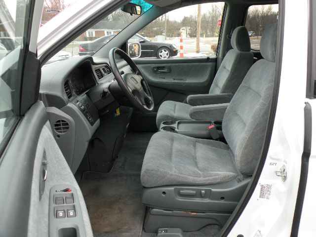 Honda Odyssey 2001 photo 1