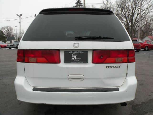 Honda Odyssey 2001 photo 3