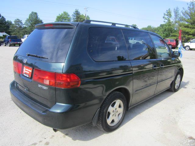 Honda Odyssey 2001 photo 2