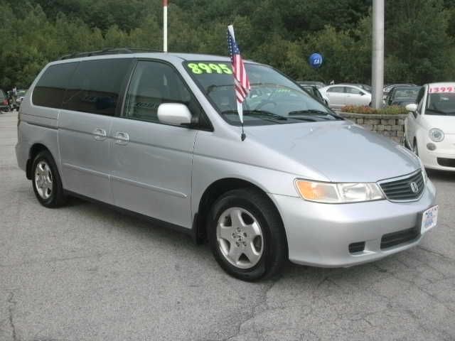 Honda Odyssey 2001 photo 4