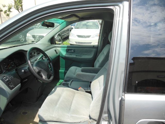 Honda Odyssey 2001 photo 4