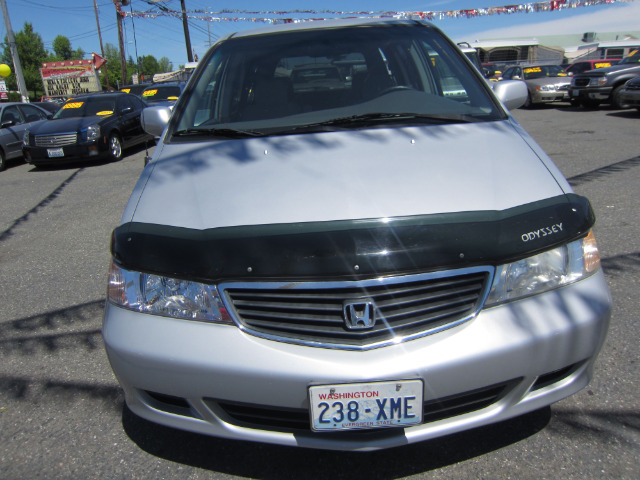 Honda Odyssey 2001 photo 2