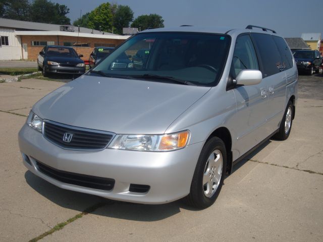 Honda Odyssey 2001 photo 3