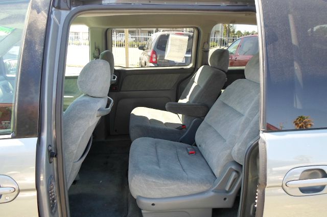 Honda Odyssey 2001 photo 2