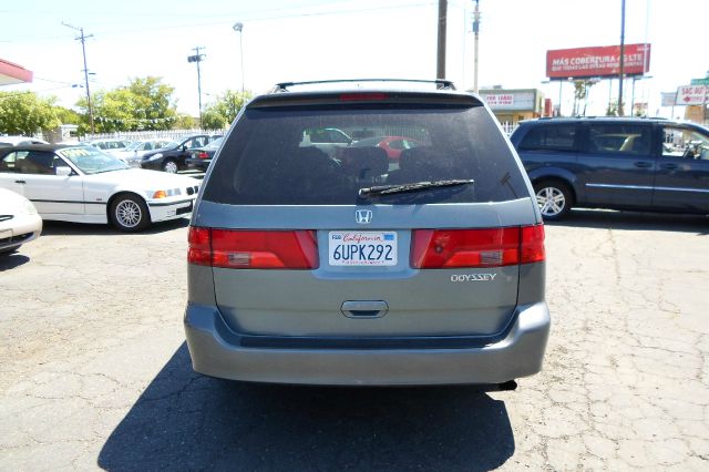 Honda Odyssey 2001 photo 4