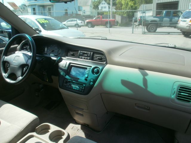 Honda Odyssey 2001 photo 8