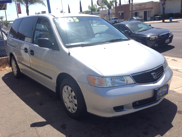 Honda Odyssey 2001 photo 3