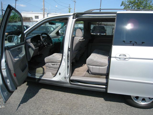 Honda Odyssey 2002 photo 3