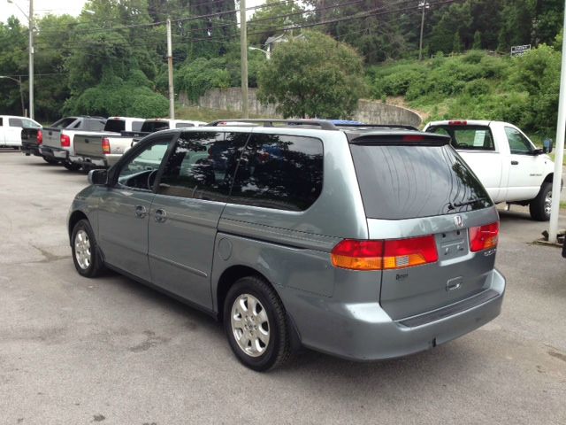 Honda Odyssey 2002 photo 2