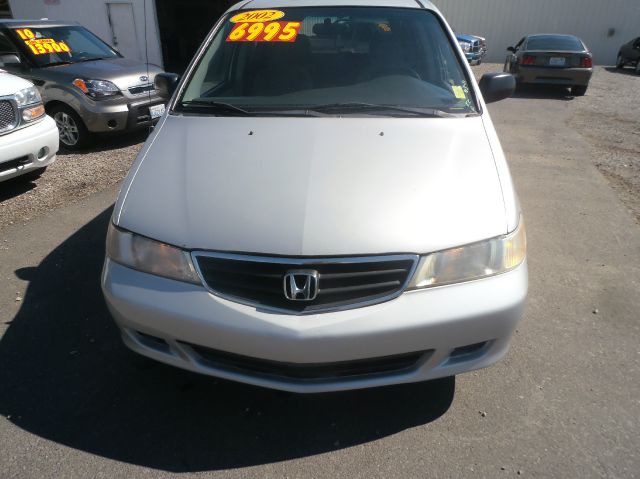 Honda Odyssey 2002 photo 2