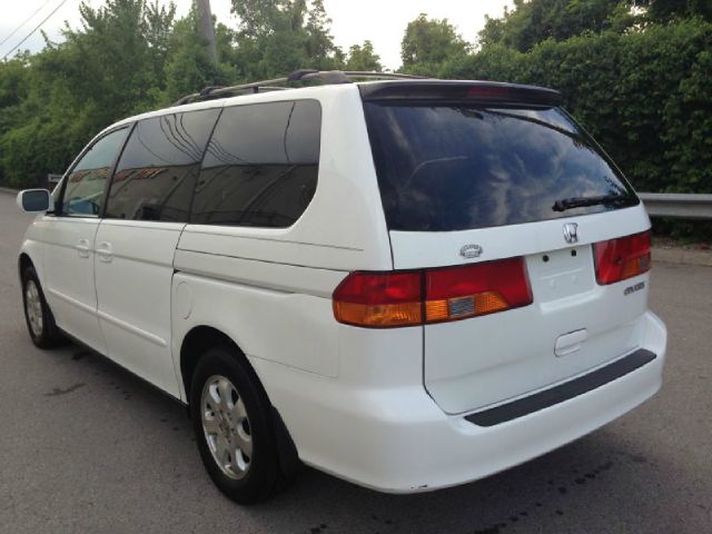 Honda Odyssey 2002 photo 4