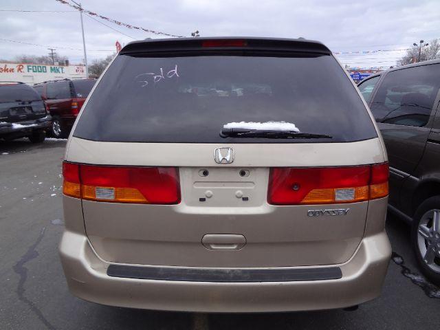 Honda Odyssey 2002 photo 2