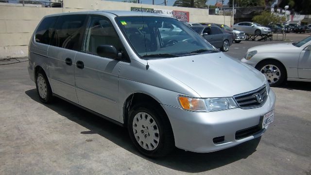 Honda Odyssey 2002 photo 2