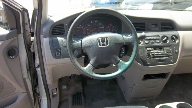 Honda Odyssey 2002 photo 24