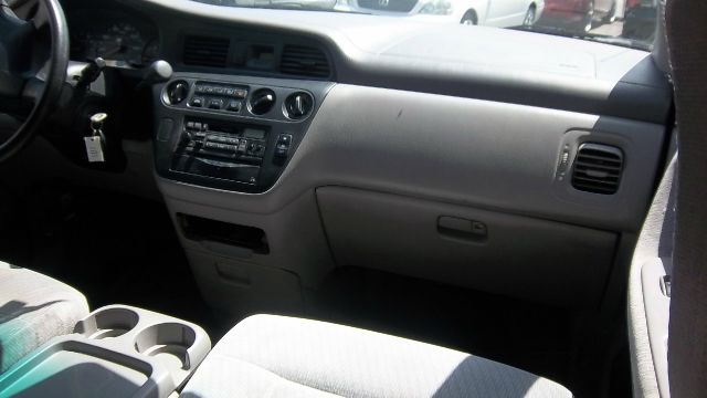 Honda Odyssey 2002 photo 5