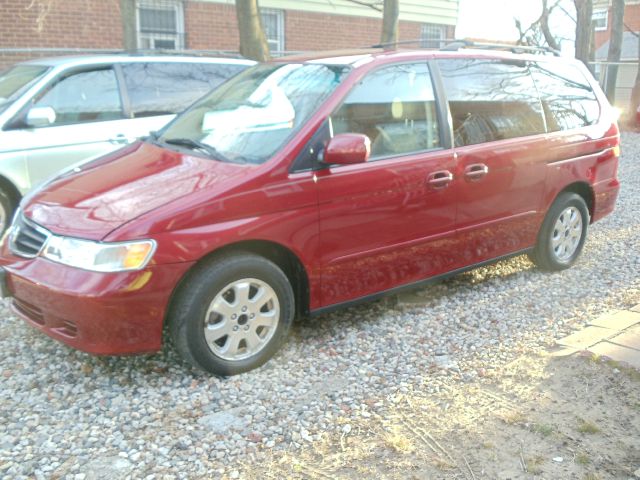 Honda Odyssey 2002 photo 2