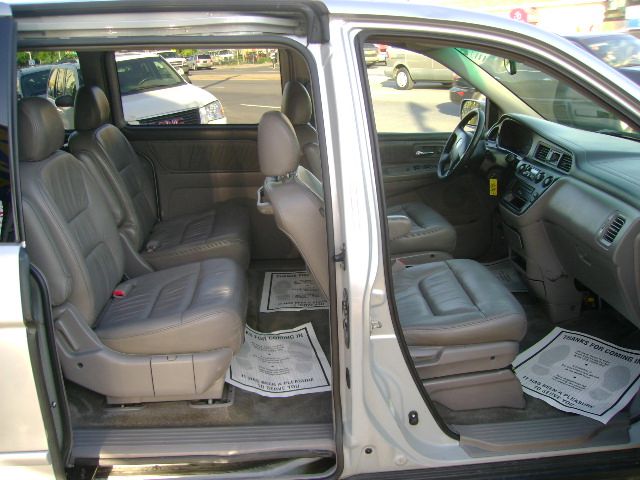 Honda Odyssey 2002 photo 14