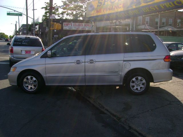 Honda Odyssey 2002 photo 3