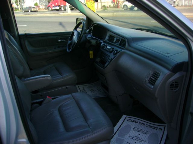 Honda Odyssey 2002 photo 8