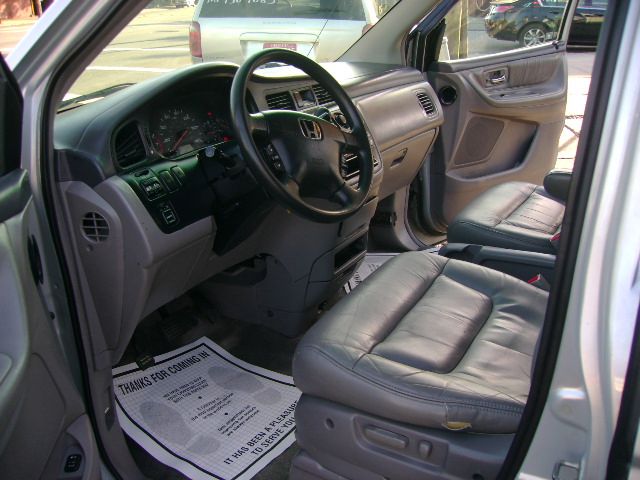 Honda Odyssey 2002 photo 9