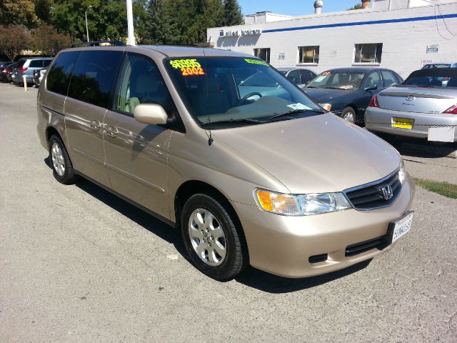 Honda Odyssey 2002 photo 3