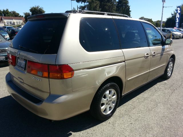 Honda Odyssey 2002 photo 4