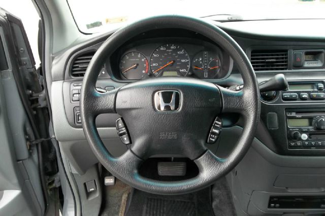 Honda Odyssey 2002 photo 22