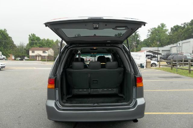 Honda Odyssey 2002 photo 4