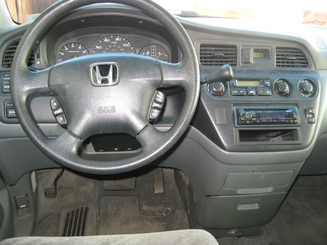 Honda Odyssey 2002 photo 6