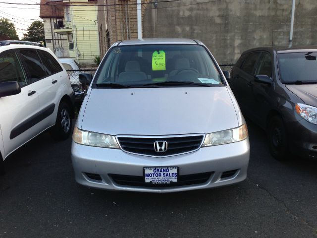 Honda Odyssey 2002 photo 2