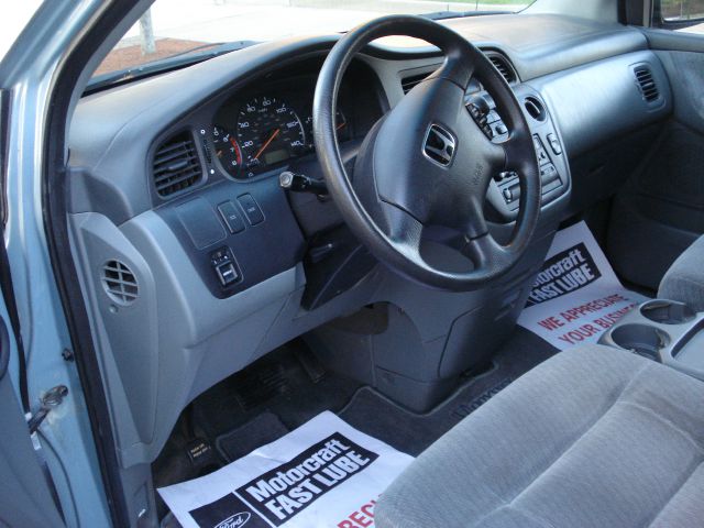 Honda Odyssey 2002 photo 3