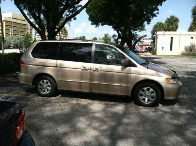 Honda Odyssey 2002 photo 1