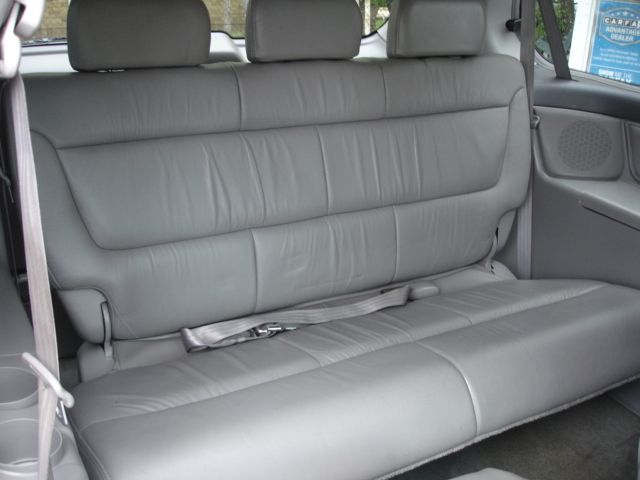 Honda Odyssey 2002 photo 3