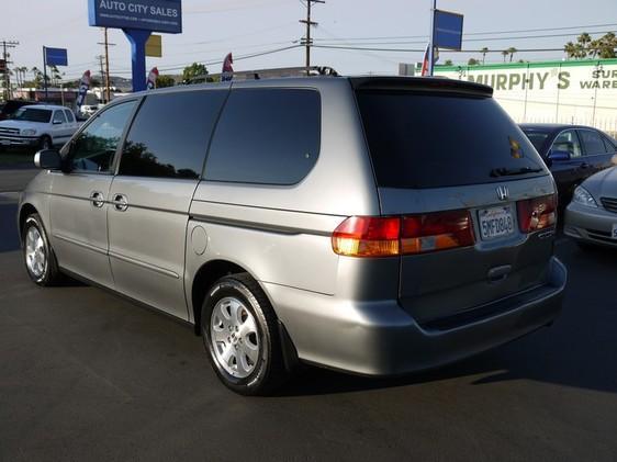 Honda Odyssey 2002 photo 3