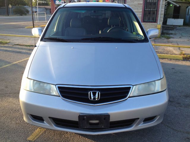 Honda Odyssey 2002 photo 4