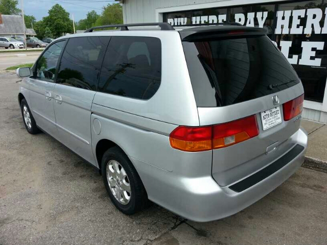 Honda Odyssey 2002 photo 2