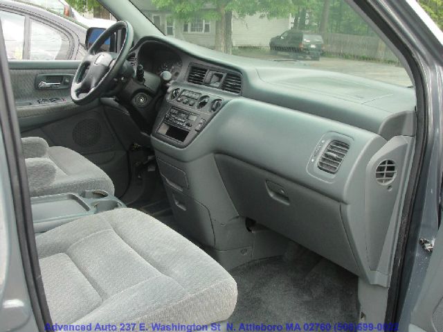 Honda Odyssey 2002 photo 1