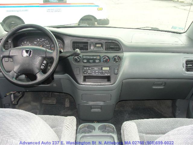 Honda Odyssey 2002 photo 8