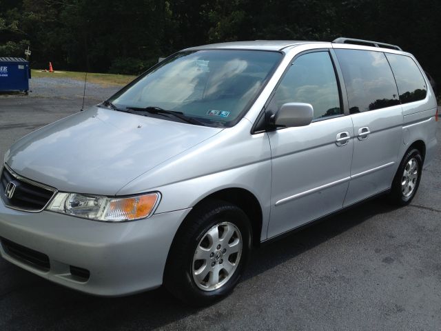 Honda Odyssey 2002 photo 2